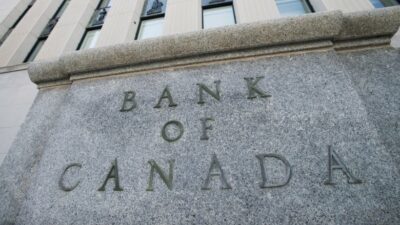 بانک مرکزی کانادا در اقدامی کم سابقه نرخ بهره اصلی را 1 درصد افزایش داد