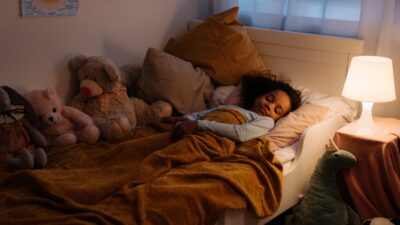 کمبود خواب در کودکان می تواند به مشکلات طولانی مدت حافظه و هوش منجر شود