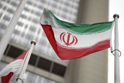 یک مقام وزارت دفاع گفت ایران 51 شهر را به سیستم پدافند غیرعامل مجهز کرده است
