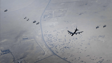 تصویر از ایالات متحده بمب افکن های بی-۵۲ خود را برای قدرت نمایی بر فراز خاورمیانه به پرواز درآورد