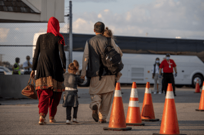 کانادا با اسکان 1،000 پناجوی افغان که در اردوگاه پناهندگان امارات نگهداری می شوند موافقت کرد