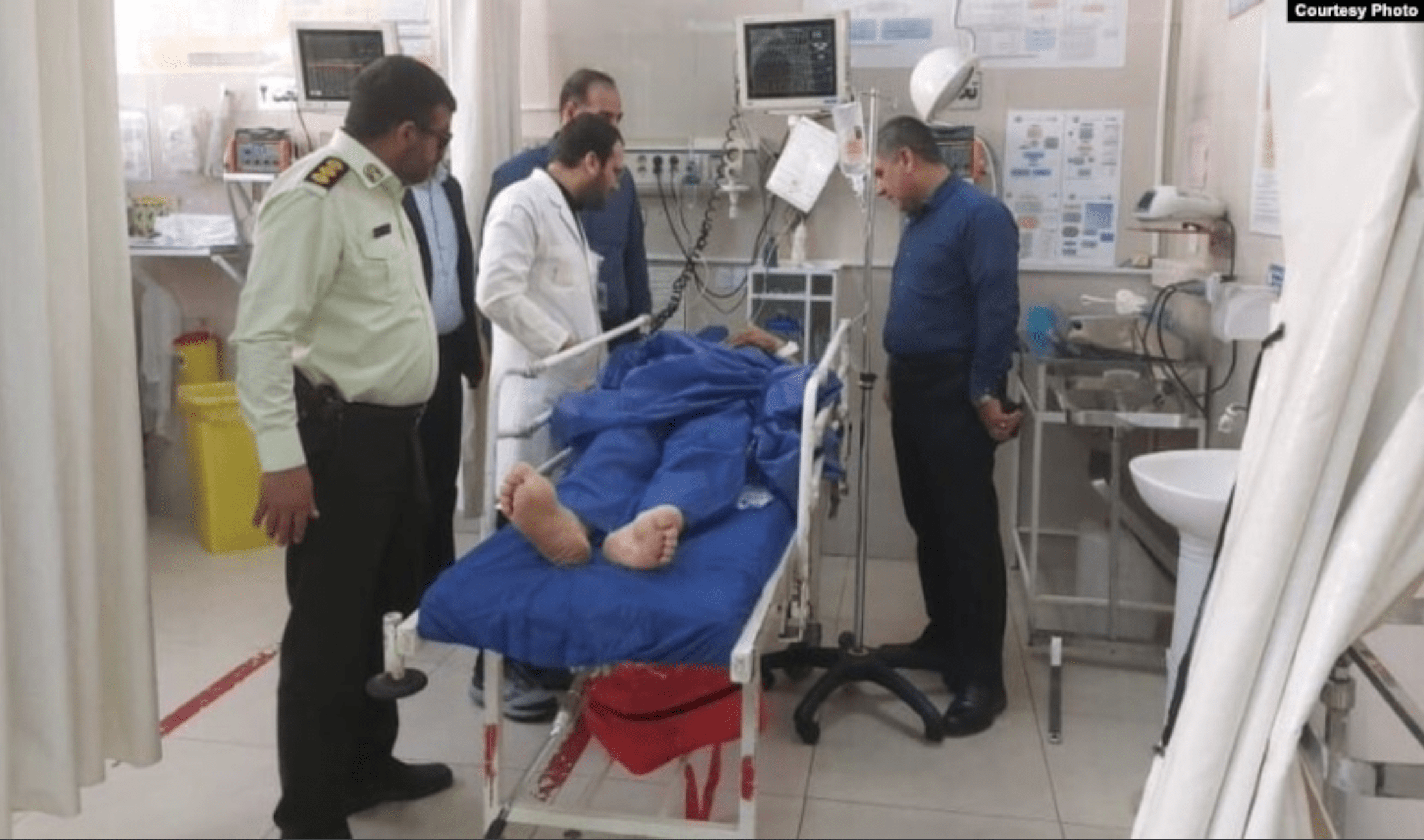 حمله با چاقو در مسجدی در شیراز هشت مجروح بر جای گذاشت