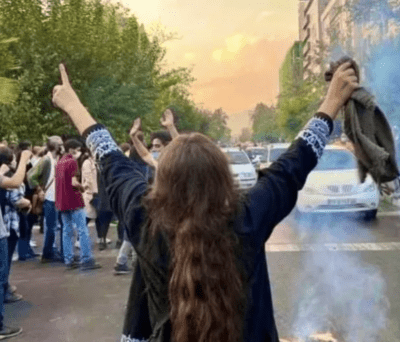 اعتراضات سراسری علیه حکومت جمهوری اسلامی ایران ادامه دارد؛ دانشگاه‌ها و سازمانهای دولتی اعتصاب‌ کردند