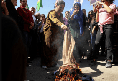 صدها زن در شمال سوریه در اعتراض به مرگ مهسا امینی تظاهرات کردند