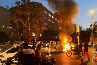 نهادهای حقوق بشری از کشته شدن دست کم 76 نفر از معترضان در ایران خبر دادند