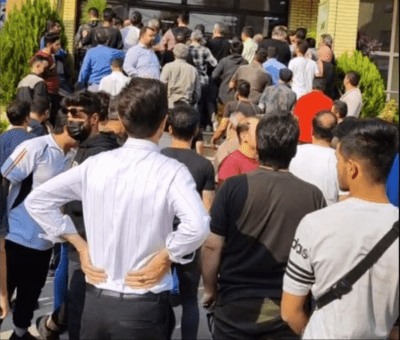 حمله ماموران امنیتی به هنرستان دخترانه صدر در تهران منجر به تجمع والدین مقابل این مرکز آموزشی شد