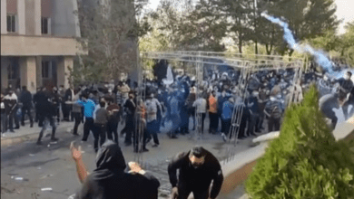 تصویر از دانشجویان و دانش آموزان در آغاز هشتمین هفته از قیام سراسری ایران تجمعات اعتراضی برگزار کردند