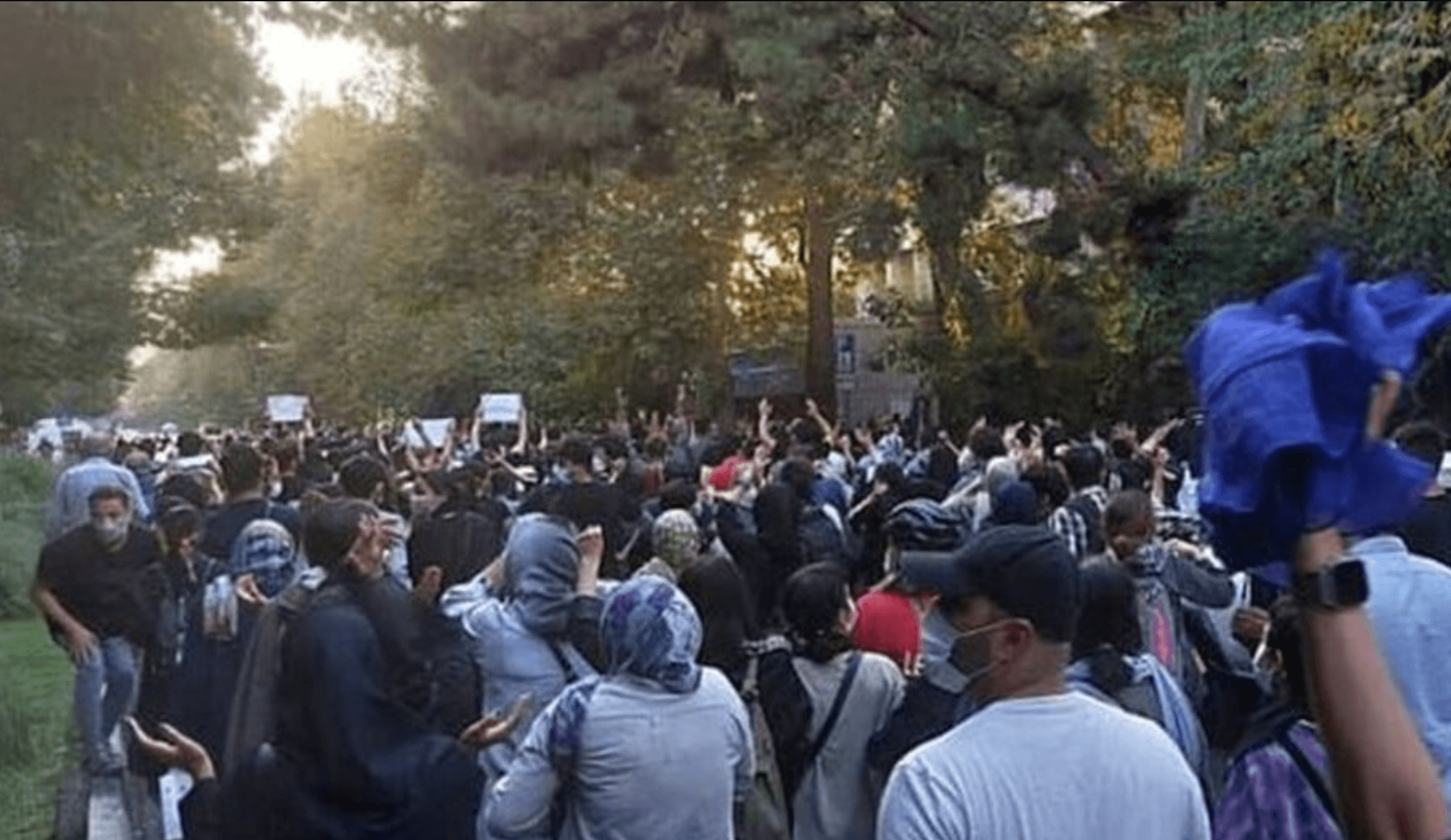 اعتصابات اعتراضی ایران به پرستاران و کارگران گندله سازی رسید