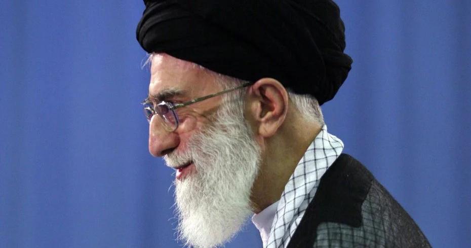 ثروت علی خامنه‌ای ۲۰۰ میلیارد دلاری تخمین زده شد