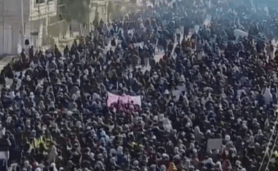 مردم معترض و انقلابی سیستان و بلوچستان بعد از نماز جمعه علیه حکومت تظاهرات کردند
