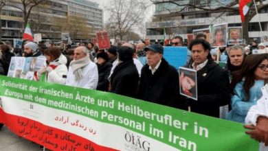تصویر از اعتراضات ایرانیان خارج کشور؛ درخواست تعطیلی «لانه جاسوسی جمهوری اسلامی در سوئد»