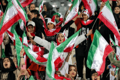 زنان مزدور جمهوری اسلامی به تماشای بازی دوستانه فوتبال روسیه رفتند