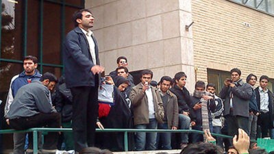 مجید توکلی به زندان بازگردانده می‌شود