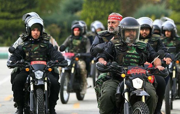 نیروهای امنیتی جمهوری اسلامی در مراسم سالگرد مهسا امینی اعتراضات را سرکوب کردند