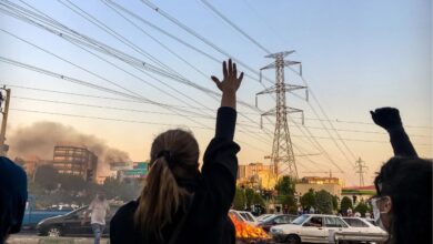 زنان و دختران ایرانی همچنان در مسیر مبارزه خود تا پایان حکومت دینی ادامه می‌دهند