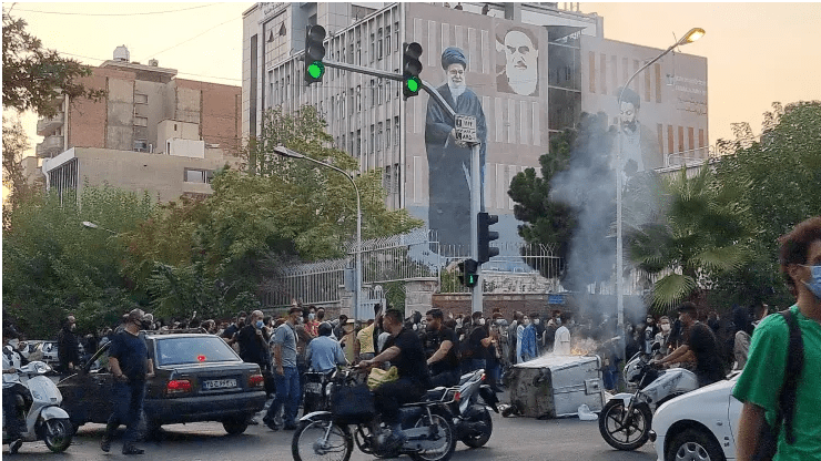 ایران یکسال پس از اعتراضات:سرکوب بیشتر،مقاومت بیشتر