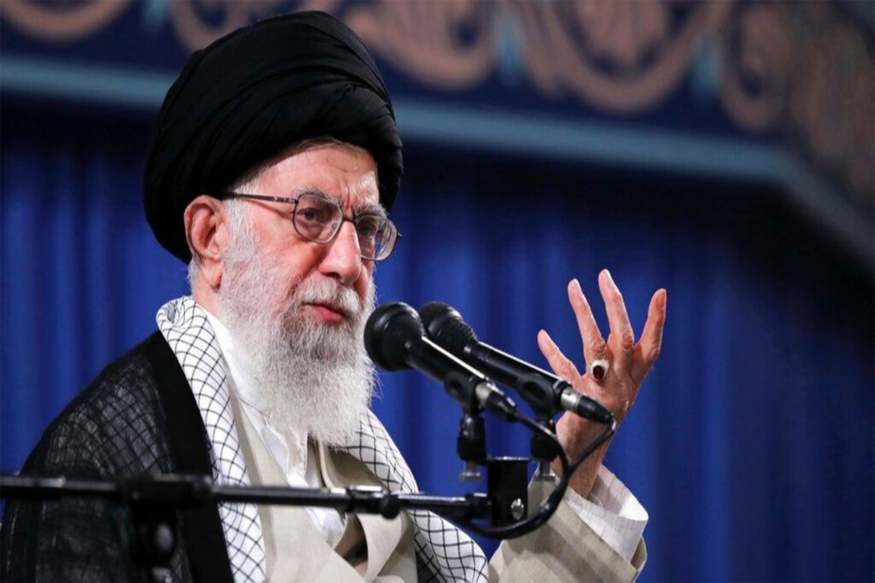 هشدار علی خامنه‌ای به سعودی‌ها درباره عادی سازی روابط با اسرائیل
