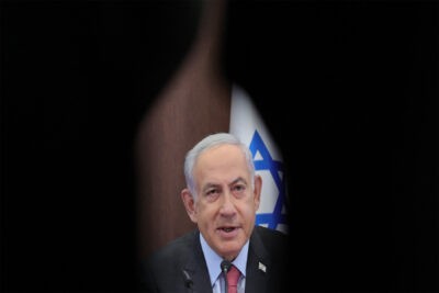 بنیامین نتانیاهو، پس از 6 هفته جنگ در همه جبهه ها با نبرد مواجه شده است