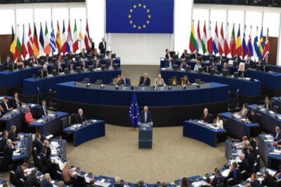رئیس کمیسیون اتحادیه اروپا می گوید که استراتژی دفاعی اتحادیه اروپا باید از اوکراین حمایت کند