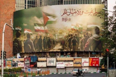محمدجواد ظریف، می خواهد که کشورش درگیر جنگ مستقیم با اسرائیل یا آمریکا نشود