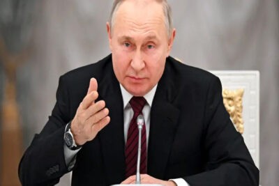پوتین روسیه تا سال 2024 در قدرت باقی می ماند