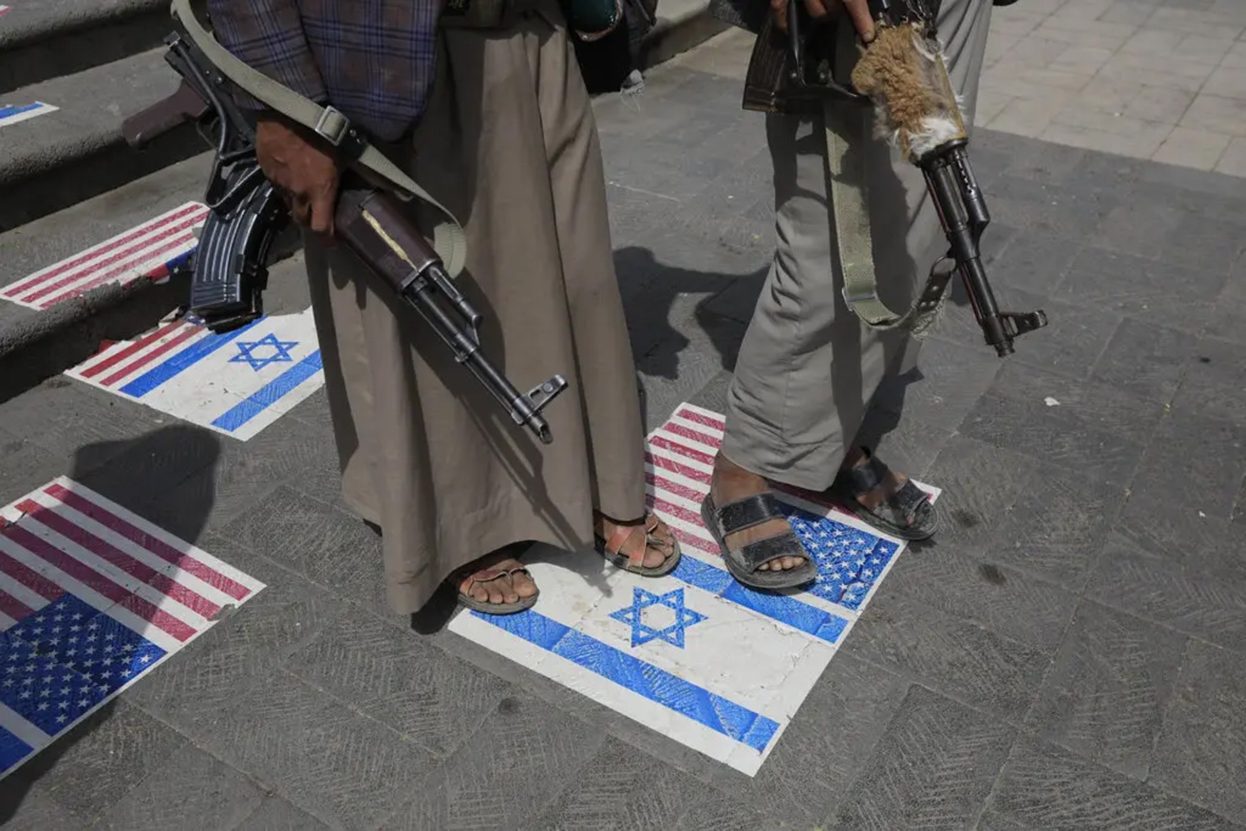 حوثی‌ها، گزینه اصلی جمهوری اسلامی برای گسترش جنگ با اسرائیل