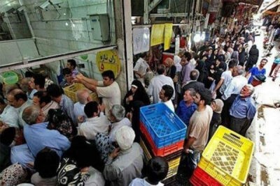 بانک جهانی در گزارشی اعلام کرد که چهل درصد ایرانیان در معرض فقیر شدن‌ هستند