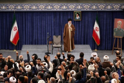 خامنه‌ای خواستار مشارکت مردم در انتخابات شد