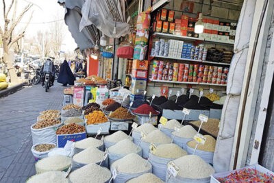 کاهش واردات کالاهای اساسی به ایران؛ افزایش دوباره مواد غذایی در پایان سال