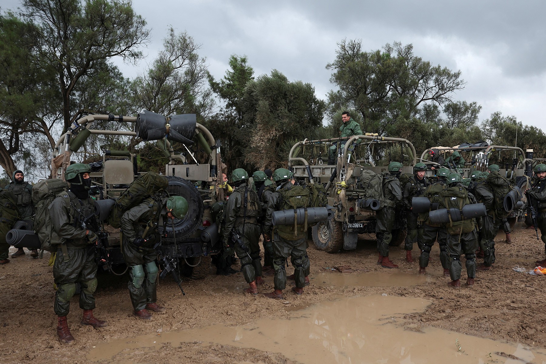 ارتش اسرائیل می گوید که نبردها در مناطق کلیدی غزه ادامه دارد