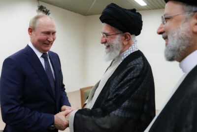 امیرعبداللهیان نیز مانند خامنه‌ای درقبال بی‌احترامی روسیه به تمامیت ارضی ایران سکوت پیشه کرد