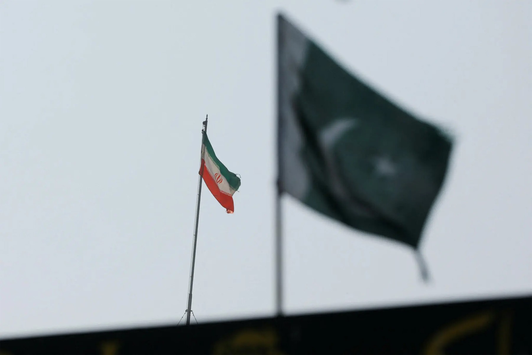 پاکستان در موقعیتی برای جنگیدن، به دنبال جدایی با ایران است