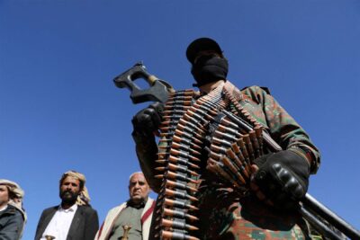 مقام آمریکایی می گوید که سپاه پاسداران در یمن برای کمک به حوثی ها حضور دارد