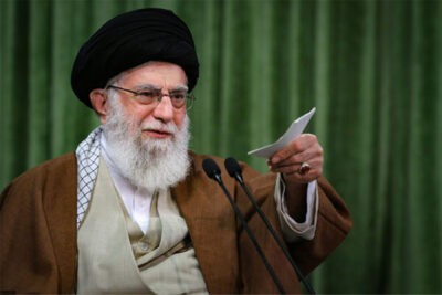 خامنه‌ای: هر کسی جمهوری اسلامی و انقلاب را دوست دارد روز جمعه پای صندوق رای بیاید