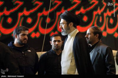 واکنش‌های دو پهلوی مقام‌های ارشد جمهوری اسلامی در مورد رهبری مجتبی خامنه‌ای