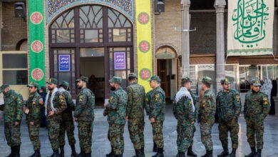 نیویورک تایمز: بسیاری از ایرانیان رای دادن را تحریم کردند، علیرغم درخواست های مقامات جمهوری اسلامی