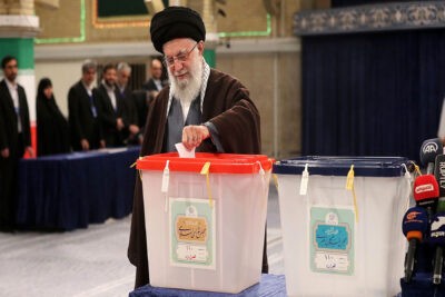 اسکای نیوز: مخالفان رژیم می گویند رای دادن در رقابت دیکتاتوری بی معنی است