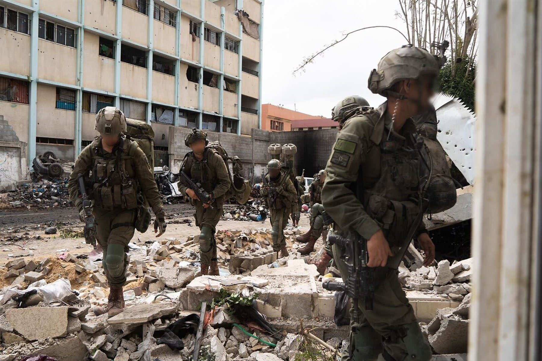 ارتش اسرائیل می گوید ده ها تروریست را در حمله خود به بیمارستان الشفاء کشته است