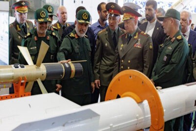 وزیر دفاع بریتانیا می‌گوید جمهوری اسلامی موشک‌های بالستیک را به روسیه تحویل داده است
