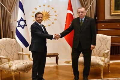 رهبر سیاسی حماس برای دیدار با اردوغان به ترکیه رفته است