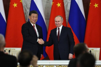 بلینکن: ایالات متحده آماده است تا تحریم ها علیه شرکت های چینی را به دلیل روابط با روسیه افزایش دهد