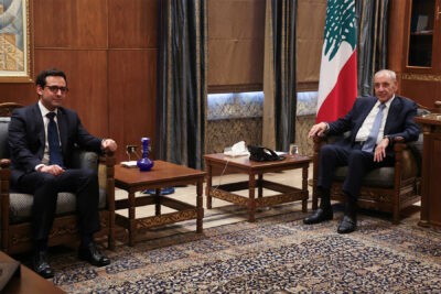 وزیر امور خارجه فرانسه برای گفتگو در مورد درگیری ها میان حزب الله و اسرائیل در لبنان به سر می برد