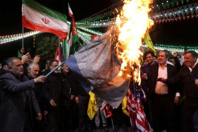 حال و هوای ایران در حالی که اسرائیل در حال بررسی پاسخ خود است چگونه است؟