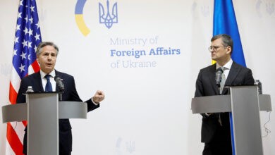 بلینکن در دیدار با وزیر خارجه اوکراین، حمایت‌های بیشتری از کی‌یف در راه است