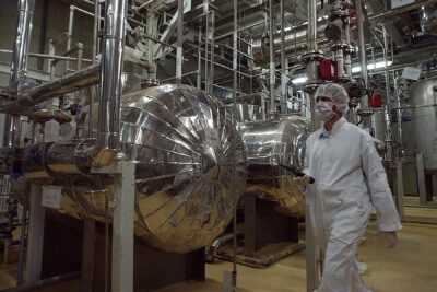 جمهوری اسلامی: در صورت تهدید موجودیت، دکترین هسته ای را تغییر خواهد داد و بمب خواهد ساخت