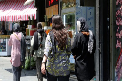 ان‌بی‌سی نیوز: جمهوری اسلامی سرکوب جدیدی را علیه زنان و دختران مخالف حجاب اجباری آغاز کرده است